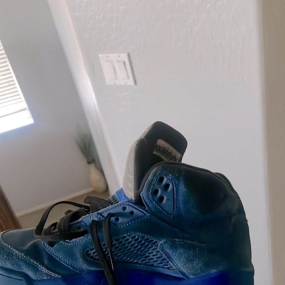 Jordan 5 blue suede good condition size 9